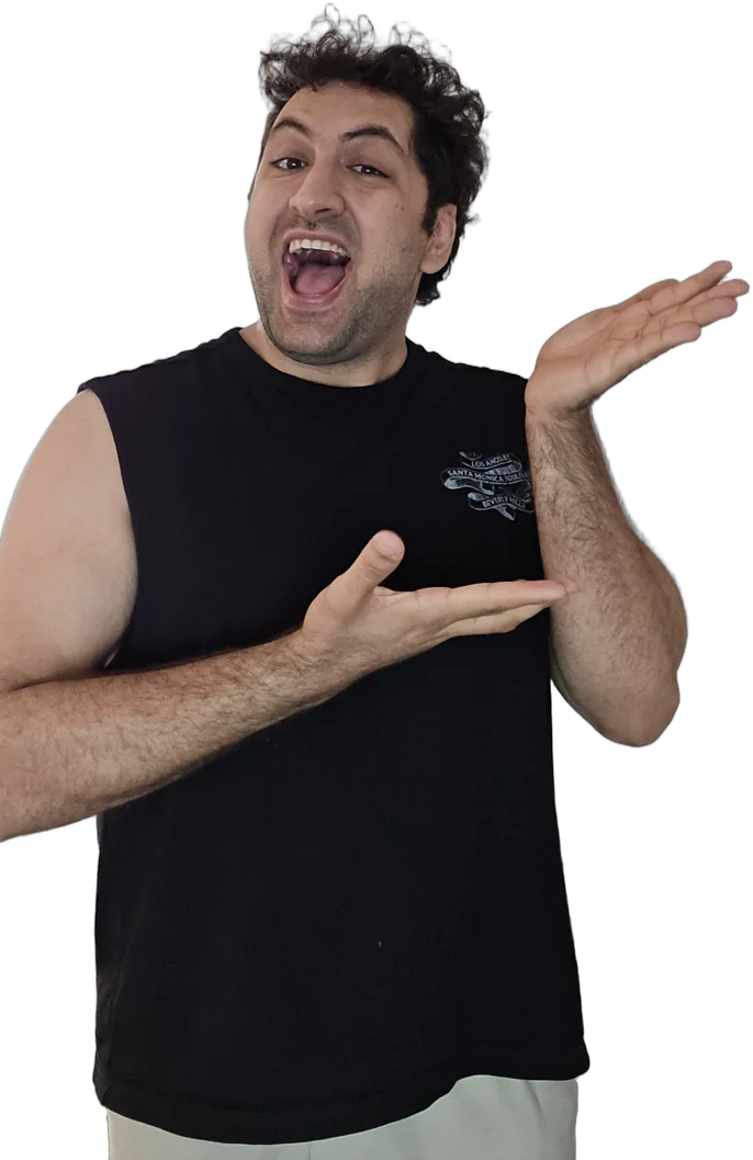 דניאל יוסף עבדו מציג בשתי ידיים